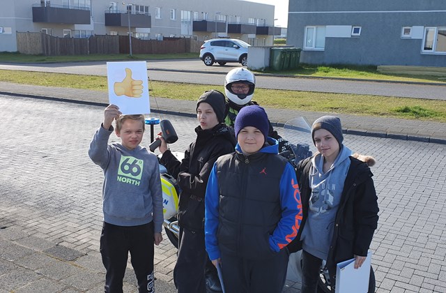 Hraðamælingar við Akurskóla