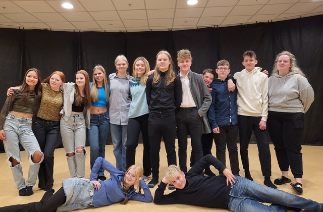 Nemendur í leiklistavali með leiksigra