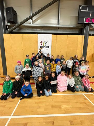 Verðlaun fyrir Göngum í skólann og Ólympíuhlaup ÍSÍ