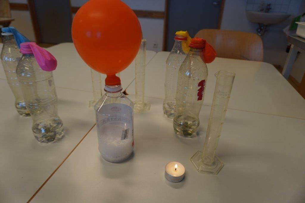 Fjörugt tilraunakvöld hjá 8. bekk