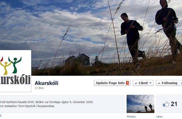 Akurskóli með facebook síðu