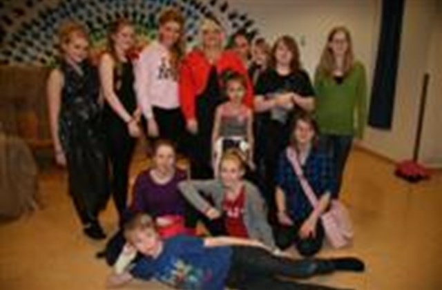 Sýning frá Hár og list hópnum