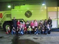 Hnísur í heimsókn í Flugstöð Leifs Eiríkssonar