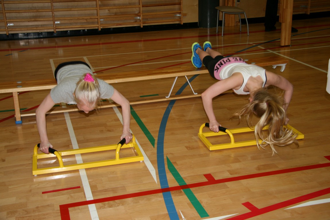 Skólahreystiskeppni hjá 6.-7. bekk