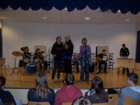 Skemmtiatriði í skólanum