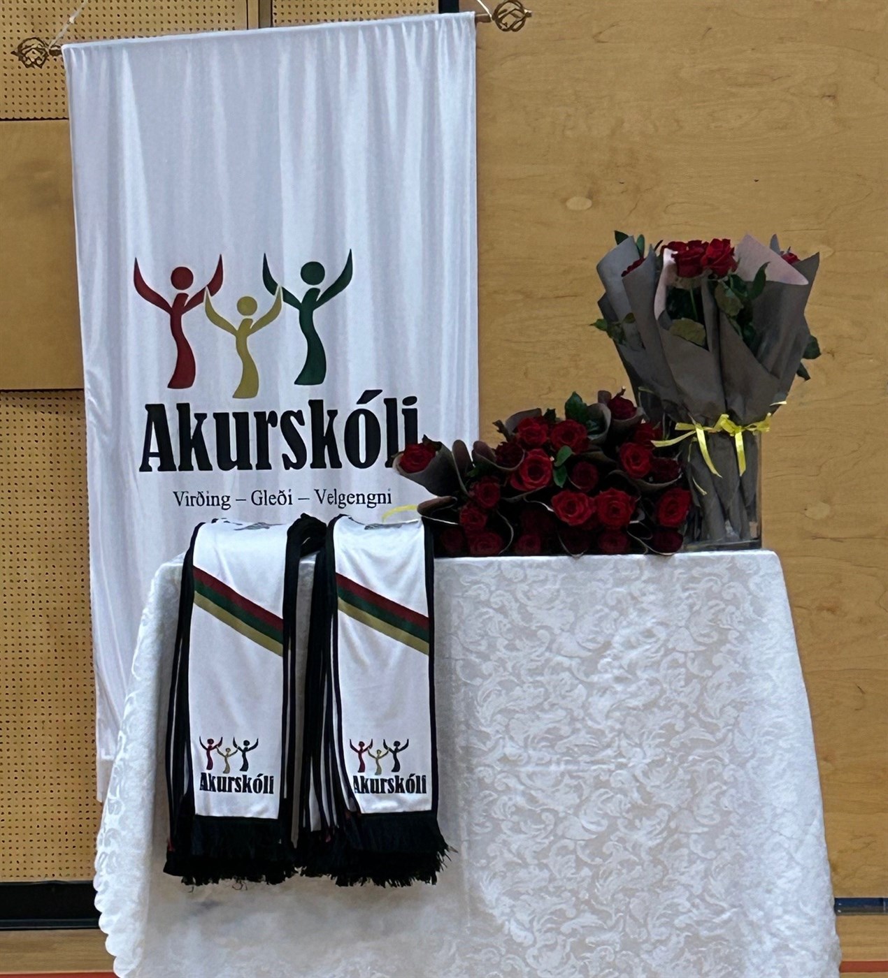 Skólaslit Akurskóla fóru fram þriðjudaginn 4. júní og miðvikudaginn 5. júní