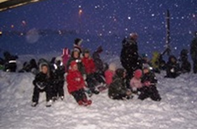 Akurskóli opinn í dag