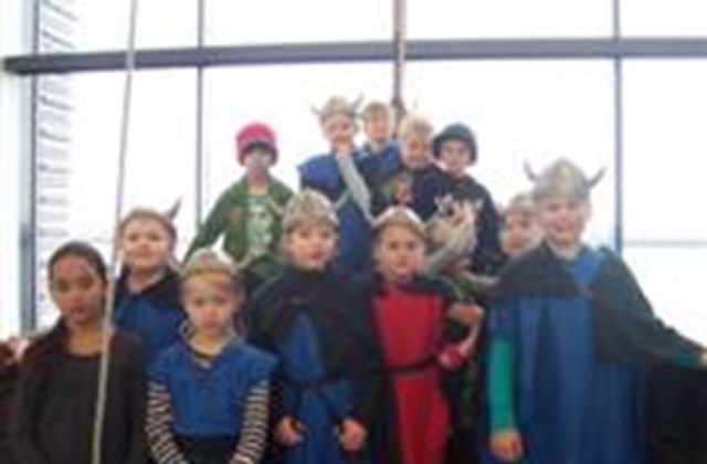 Sumarkveðjur og starfsdagur 2. maí.