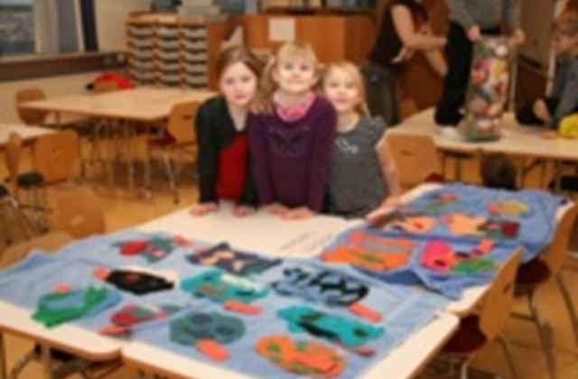 Sýning á morgun kl 13-15. þorraþema